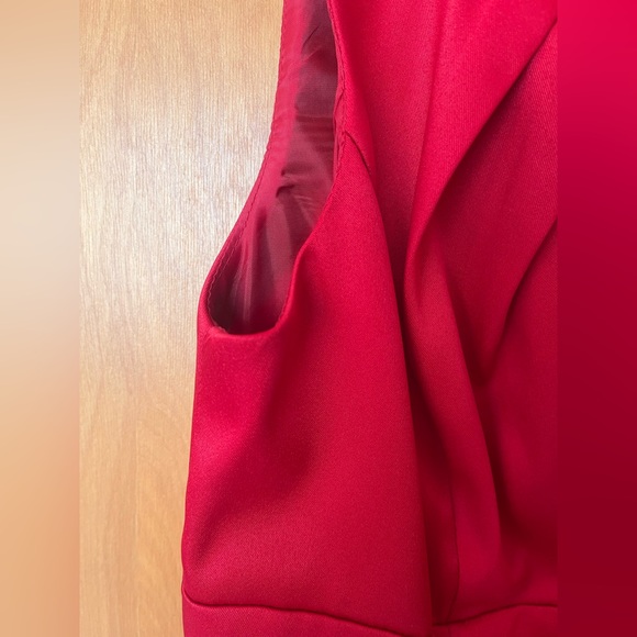 London Times 8 red satin sleeveless sheath midi bodycon dress w/ faux wrap front - Picture 4 of 7